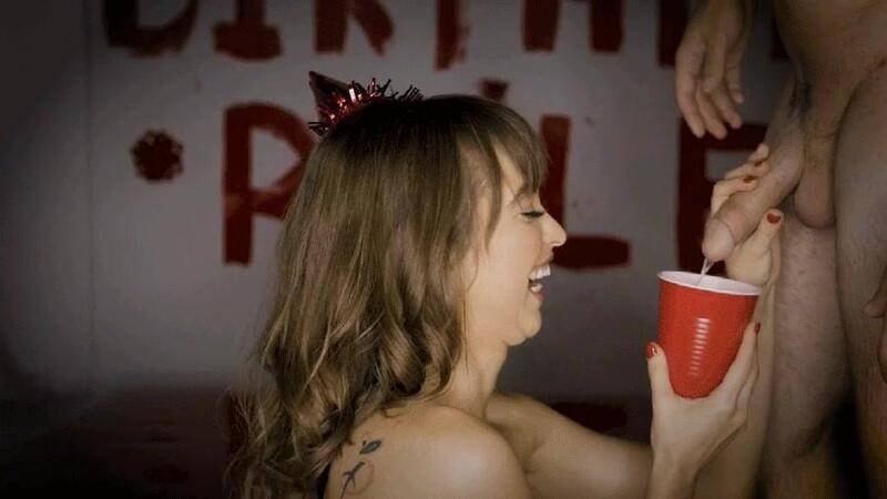 Riley Reid Piss - Riley reid 1st piss #Pee #piss porn (04.06.2021) on SexyPorn